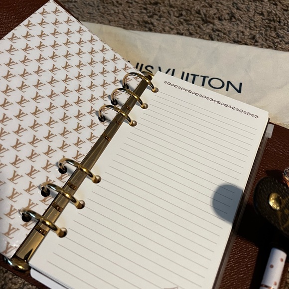 AUTHENTIC EUC LV Medium Ring Agenda - Picture 8 of 10